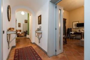 מטבח או מטבחון ב-Camera Navigli con bagno privato