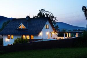 Nespecifikovaný výhled na hory nebo výhled na hory při pohledu z apartmánu