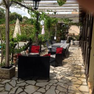 Εστιατόριο ή άλλο μέρος για φαγητό στο LANQUEDOC VILLA - L'AMANDIER