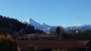 A general mountain view or a mountain view taken from a vidéki vendégházakat