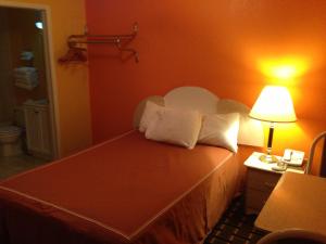 Φωτογραφία από το άλμπουμ του Red Carpet Inn Niagara Falls σε Καταρράκτες του Νιαγάρα