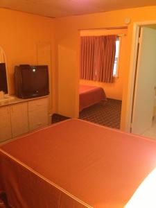 Φωτογραφία από το άλμπουμ του Red Carpet Inn Niagara Falls σε Καταρράκτες του Νιαγάρα