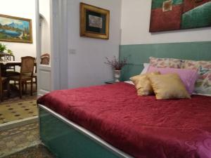 Un pat sau paturi într-o cameră la House Vintage