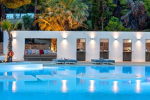 Bazén v ubytovaní Marpunta Resort, Santikos Collection alebo v jeho blízkosti