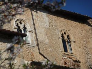 Fotografie z fotogalerie ubytování La Bifora e Le Lune Vico sotto gli archi 5 v destinaci Santo Stefano di Sessanio