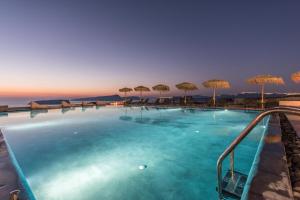 Bazen v nastanitvi oz. blizu nastanitve Sunset Faros