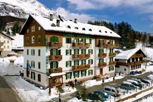 Hotel Serena Cortina v zimě