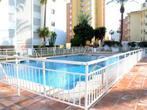Bazén v ubytování Apartment Carihuela Playa-2 by Interhome nebo v jeho okolí