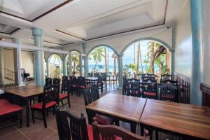 Restaurace v ubytování Royal Park Resort Boracay