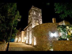 Fotografie z fotogalerie ubytování Arapakis Historic Castle v destinaci Pirgos Dhirou