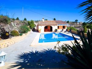 Der Swimmingpool an oder in der Nähe von Holiday Home Vicent by Interhome