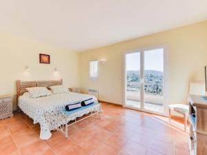 Postel nebo postele na pokoji v ubytování Villa Hameau du Brost by Interhome + 15 fotografií
