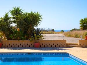 Der Swimmingpool an oder in der Nähe von Holiday Home Vicent by Interhome
