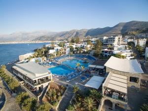 Una vista de la alberca en Nana Golden Beach All Inclusive Resort & Spa o alrededores