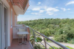 Ein Balkon oder eine Terrasse in der Unterkunft Apartments Zorica