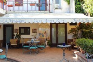 O edifício em que o cama e café (B&B) se localiza