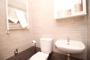Kúpeľňa v ubytovaní Apartments IVONA 2 + 19 fotografií