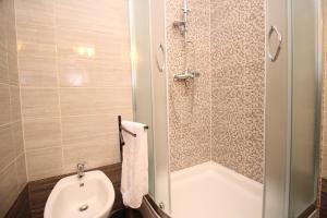 Kúpeľňa v ubytovaní Apartments IVONA 2