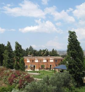 Foto da galeria de Agriturismo Torre Del Golfo em Cropani