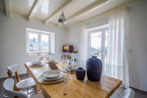 Fotografia z galérie ubytovania Villa Mamma Mia Oprtalj v destinácii Oprtalj