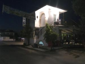 Hoone, kus the country house asub