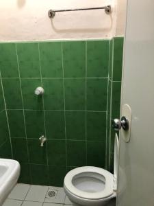Koupelna v ubytování Edem Tourist Inn Malapascua