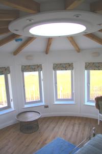 Gallery image of Skye Cabins in Skeabost +16 photos