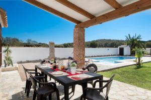The swimming pool at or close to Villa fuente redonda