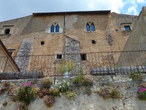Fotografie z fotogalerie ubytování La Bifora e Le Lune Vico sotto gli archi 5 v destinaci Santo Stefano di Sessanio
