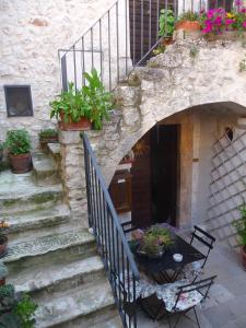 Fotografie z fotogalerie ubytování La Bifora e Le Lune Vico sotto gli archi 5 v destinaci Santo Stefano di Sessanio