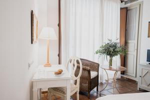 A seating area at Palacio De Los Navas