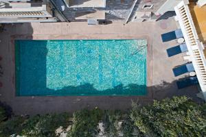 Piscina en o cerca de Dera Rawatsar - Heritage Hotel