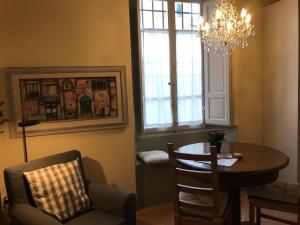 Posedenie v ubytovaní Casina Bella