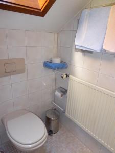 Koupelna v ubytování "Landhaus Kennerknecht"