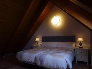 Een bed of bedden in een kamer bij Apartamento Bachimala