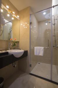 Vannituba majutusasutuses Spring Hotel Hanoi