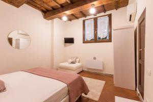 Ein Bett oder Betten in einem Zimmer der Unterkunft Montebello New Apartment