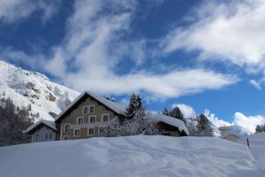 Hotel Sonne Fex Alpine Hideaway v zimě