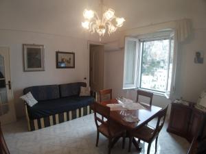 A seating area at Casa Eden