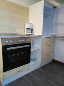 Η κουζίνα ή μικρή κουζίνα στο Wohnung Neunkirchen 3