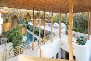 Piscina di The Nomadic Hotel o nelle vicinanze