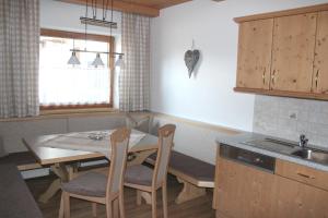 Köök või kööginurk majutusasutuses Appartements Moahof Zuhaus