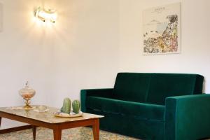 A seating area at Casanna