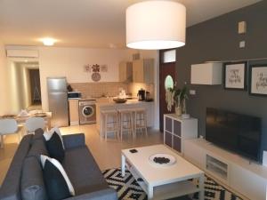Gallery image of Horizon Luxury Apartment in Oroklini