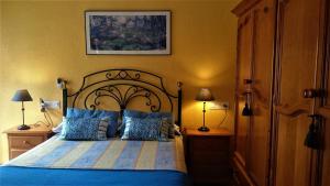 Posteľ alebo postele v izbe v ubytovaní Cozy & charming apartment
