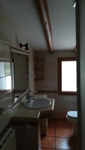 A bathroom at Saluda Alta