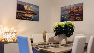 Fotografie z fotogalerie ubytování Villa Lucia With Salt Pool v destinaci Fontane Bianche