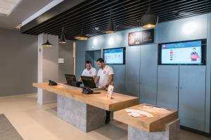 Lobbyen eller receptionen på Ibis Setif