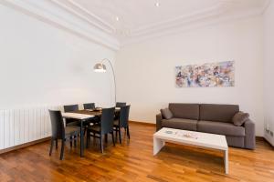 Posedenie v ubytovaní Aspasios Rambla Catalunya Apartments