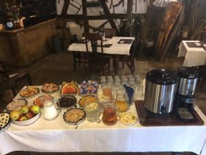Jedlo v ubytovaní bed & breakfast alebo blízkom okolí